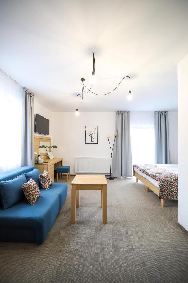 Targowa37 Uniejow Bed & Breakfast Dış mekan fotoğraf