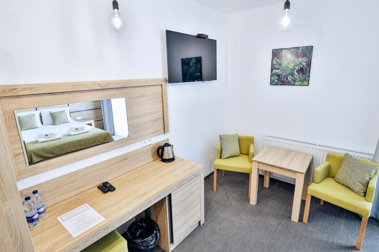 Targowa37 Uniejow Bed & Breakfast Dış mekan fotoğraf